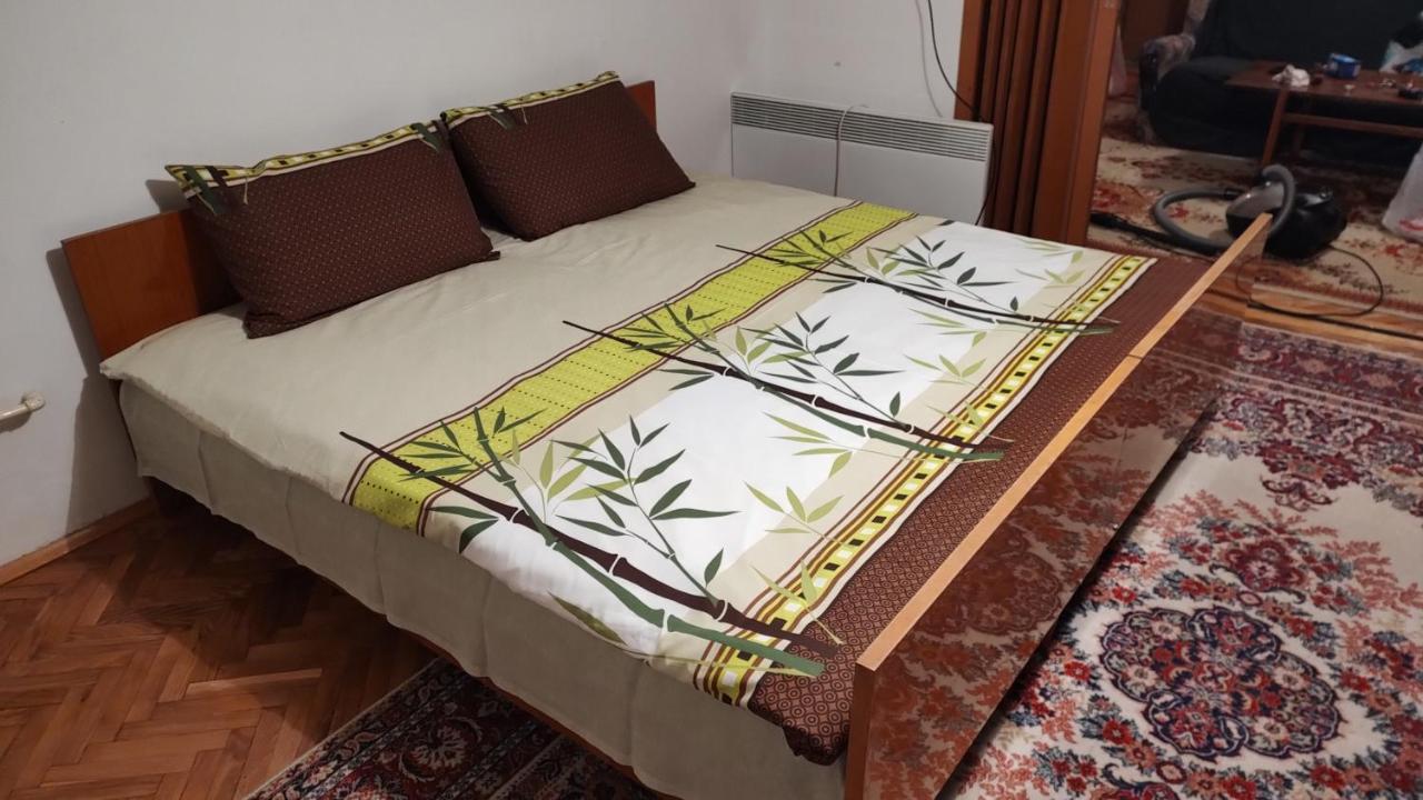 Digital Nomad Comfy Apartment,Foot Mountain Vodno And Millennium Cross,19 Min By Walk To Cener,Free Parking Skopje Exterior foto