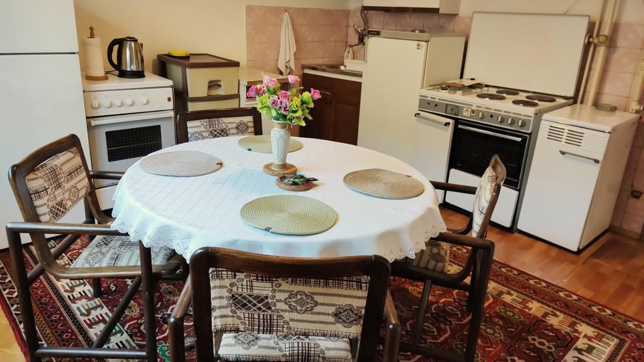 Digital Nomad Comfy Apartment,Foot Mountain Vodno And Millennium Cross,19 Min By Walk To Cener,Free Parking Skopje Exterior foto